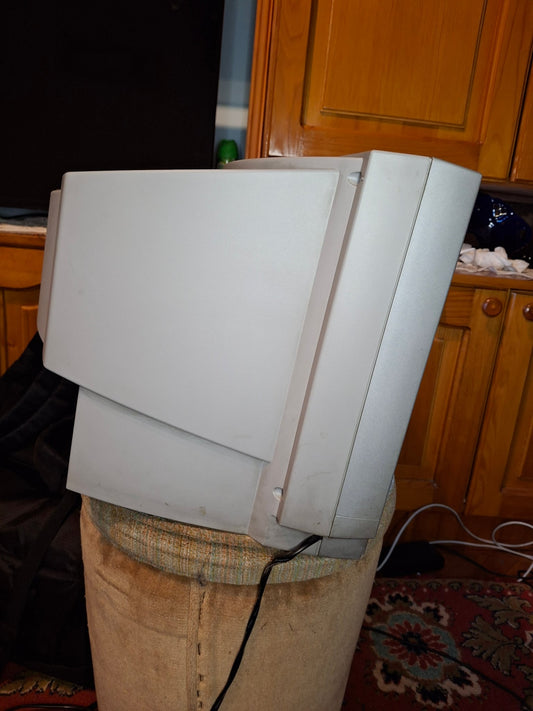 Mini televizor, pentru nostalgici