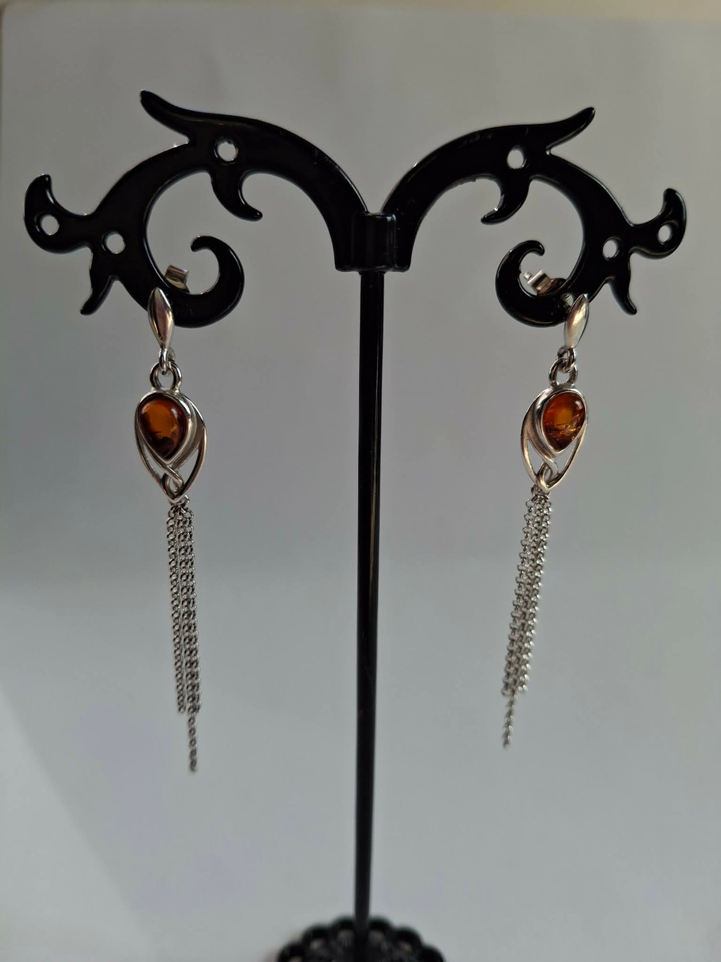 Cercei de argint cu chihlimbar