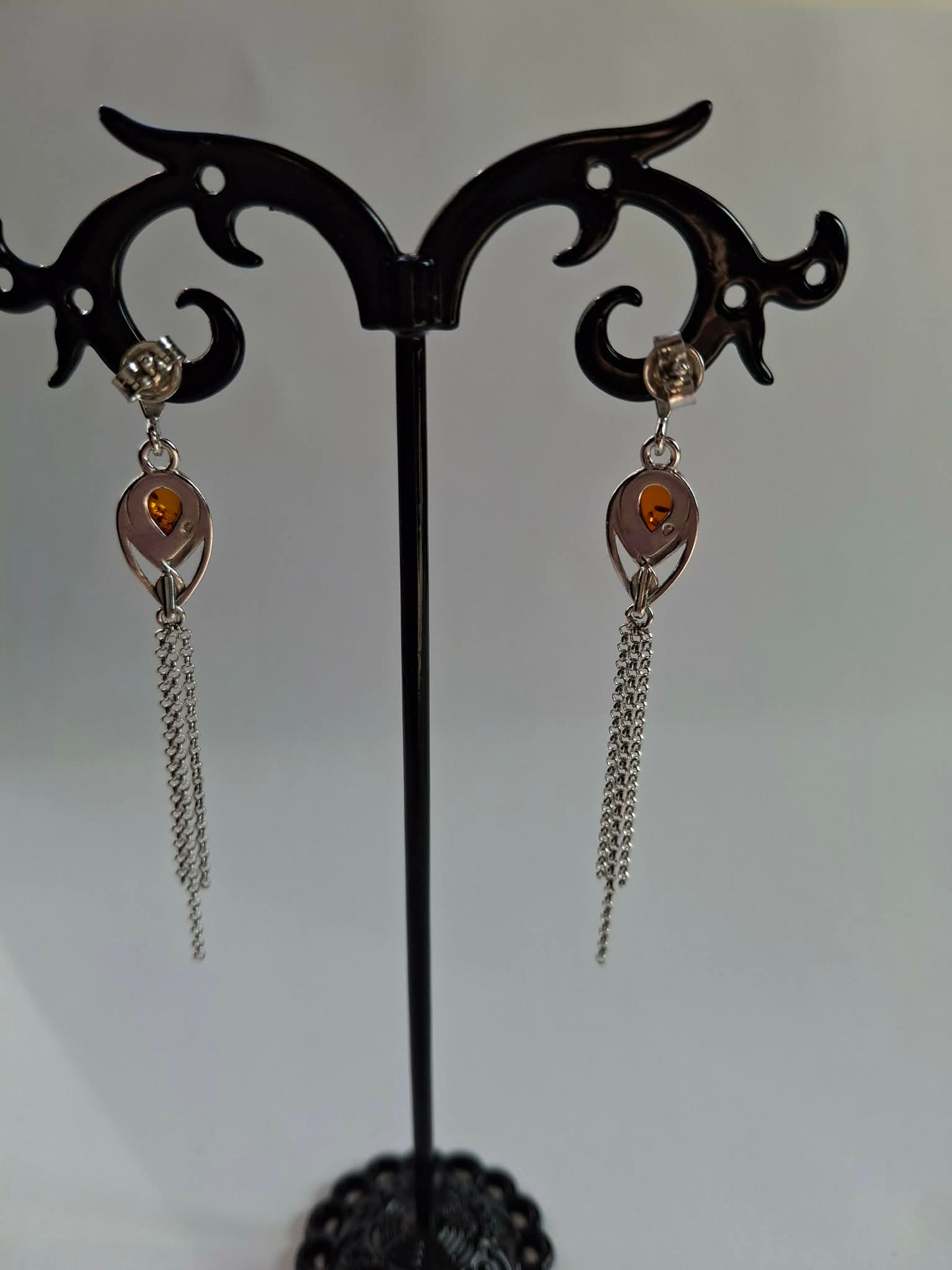 Cercei de argint cu chihlimbar