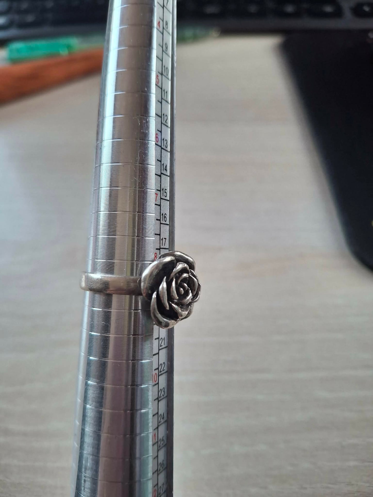 Inel argint model trandafir