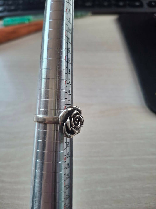 Inel argint model trandafir